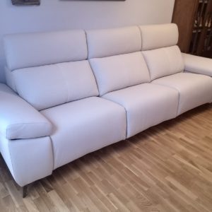 by sofastocknajera.com